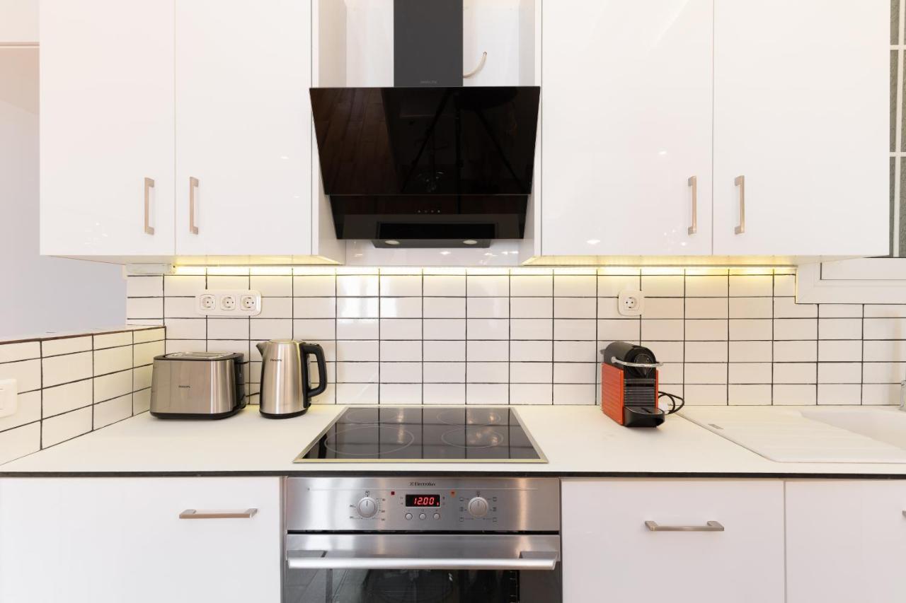 Modern Apartment, Short Walk To Acropolis Sites Atenas Exterior foto