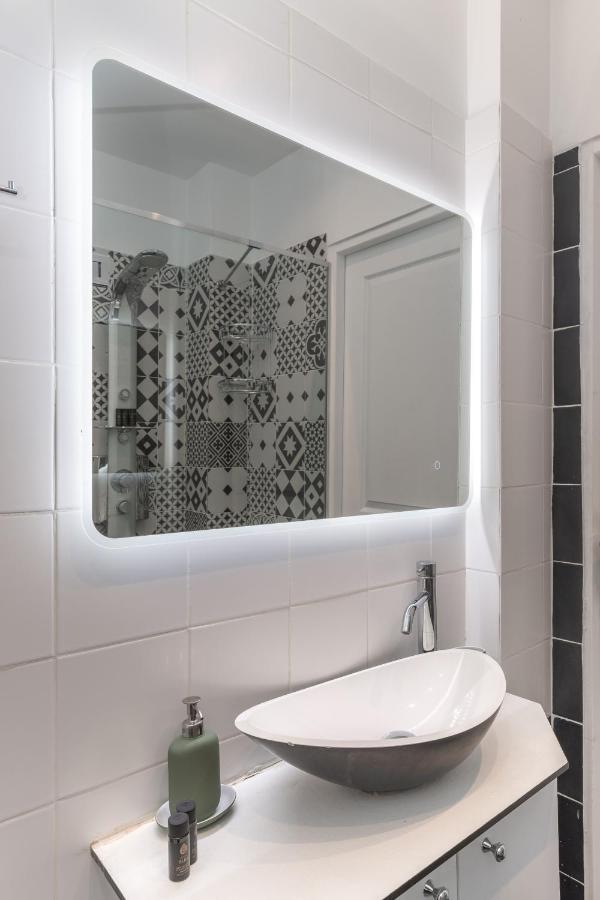Modern Apartment, Short Walk To Acropolis Sites Atenas Exterior foto