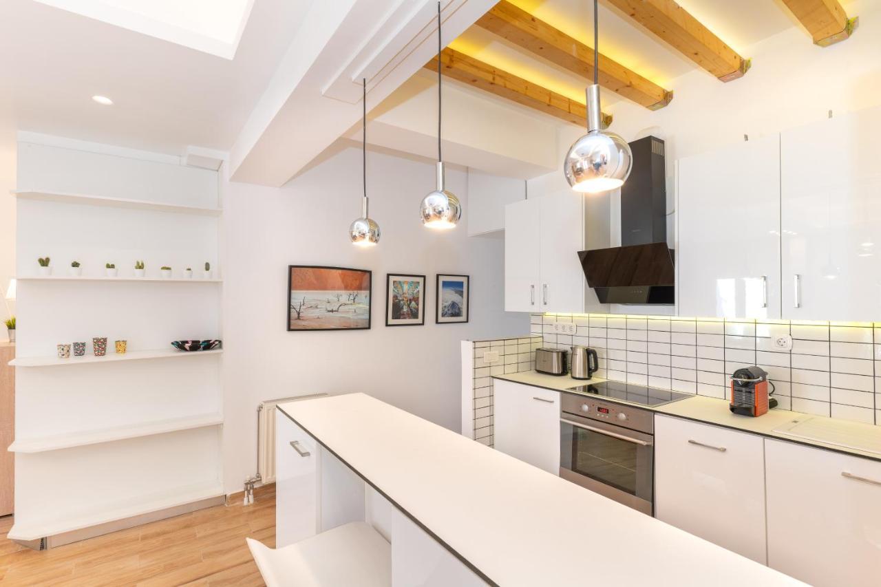 Modern Apartment, Short Walk To Acropolis Sites Atenas Exterior foto